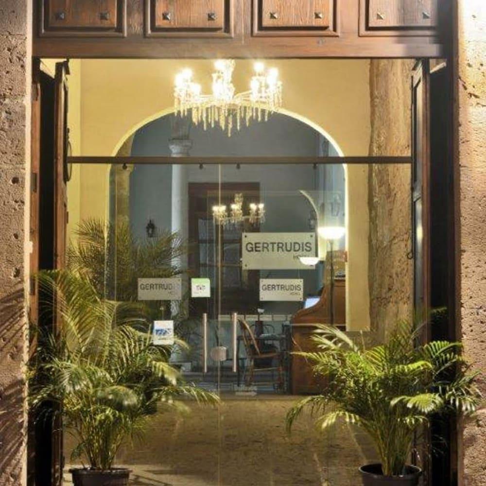 מורליה Gertrudis Hotel מראה חיצוני תמונה
